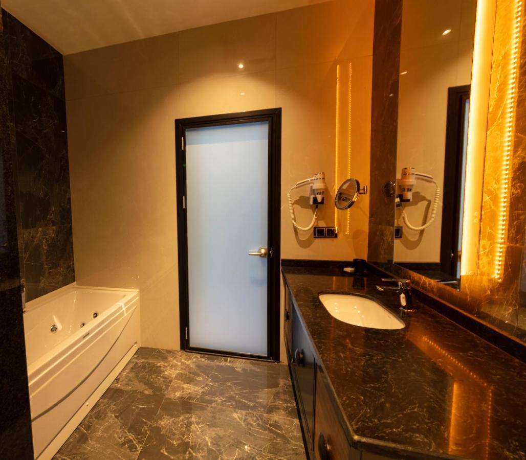 Venn Boutique Hotel Самсун Экстерьер фото